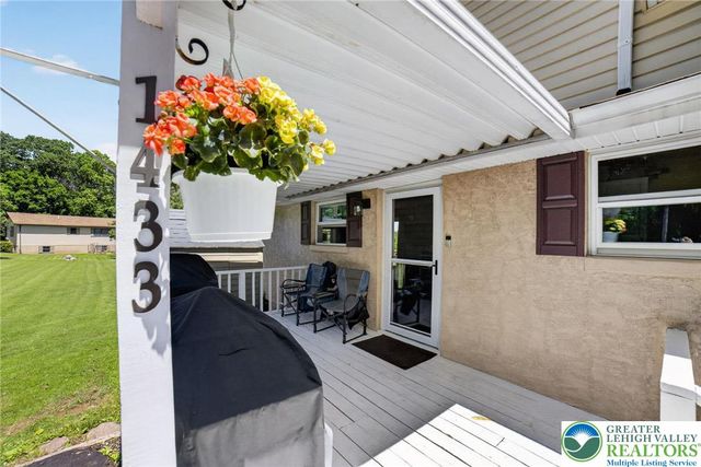 1433 Flint Hill Road, Upper Saucon Twp, PA 18036
