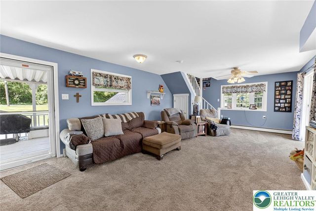 1433 Flint Hill Road, Upper Saucon Twp, PA 18036