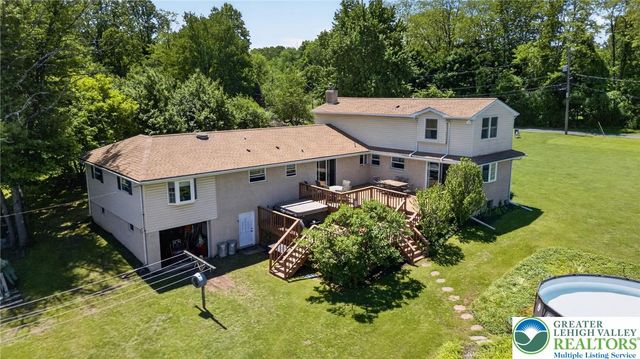 1433 Flint Hill Road, Upper Saucon Twp, PA 18036