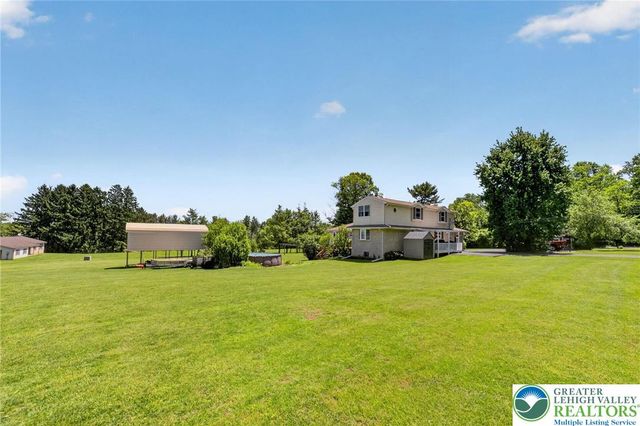 1433 Flint Hill Road, Upper Saucon Twp, PA 18036