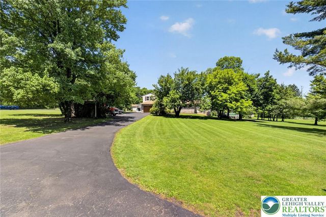 1433 Flint Hill Road, Upper Saucon Twp, PA 18036
