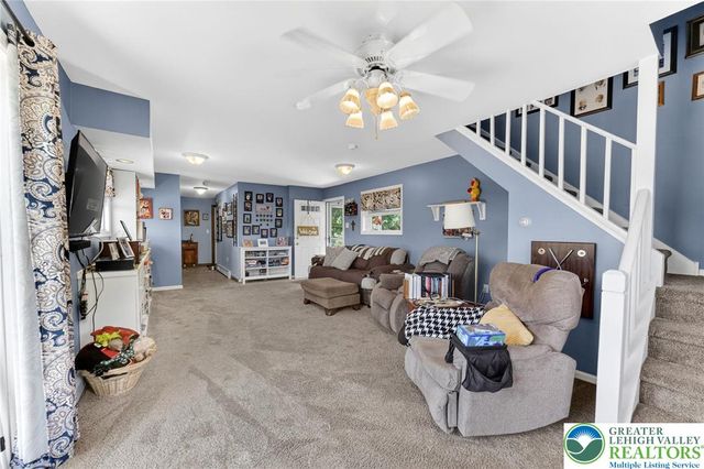 1433 Flint Hill Road, Upper Saucon Twp, PA 18036
