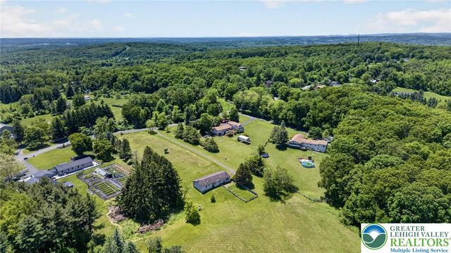 1433 Flint Hill Road, Upper Saucon Twp, PA 18036