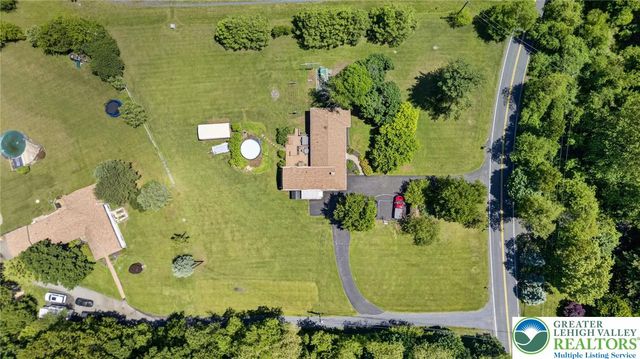 1433 Flint Hill Road, Upper Saucon Twp, PA 18036