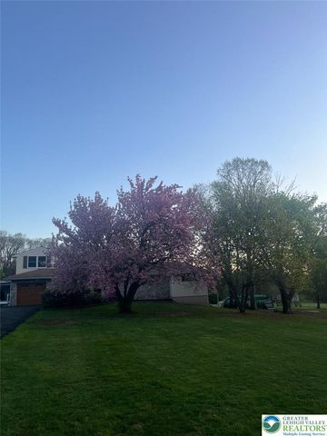 1433 Flint Hill Road, Upper Saucon Twp, PA 18036
