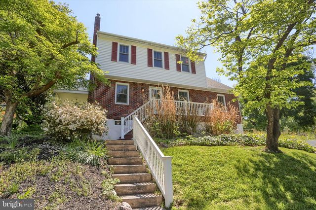 117 WILLOW RD, Harrisburg, PA 17109