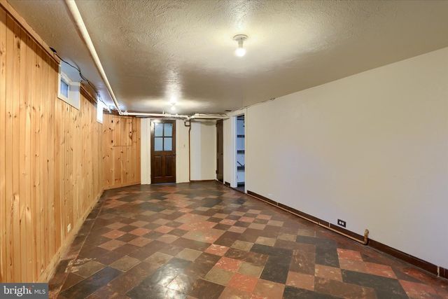 117 WILLOW RD, Harrisburg, PA 17109