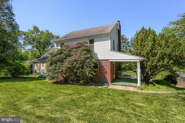 117 WILLOW RD, Harrisburg, PA 17109