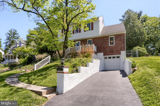 117 WILLOW RD, Harrisburg, PA 17109