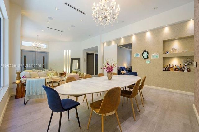 1615 NE 196th St, Miami, FL 33179