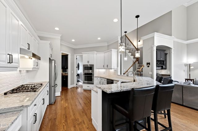 923 Dominion Hill Drive, Cary, NC 27519