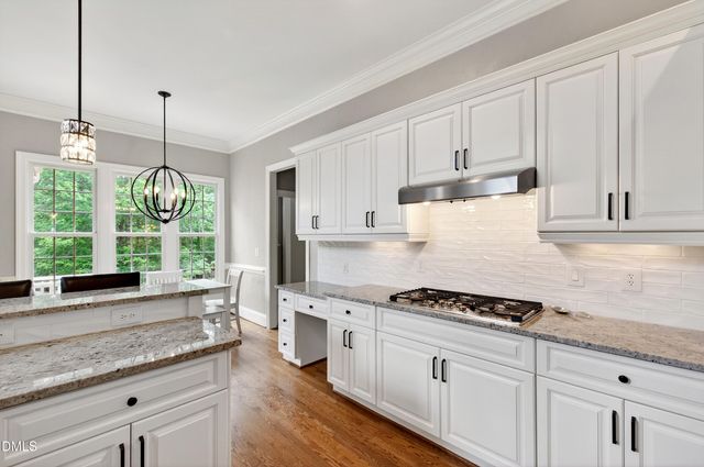 923 Dominion Hill Drive, Cary, NC 27519