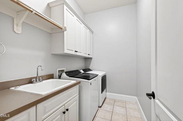 923 Dominion Hill Drive, Cary, NC 27519