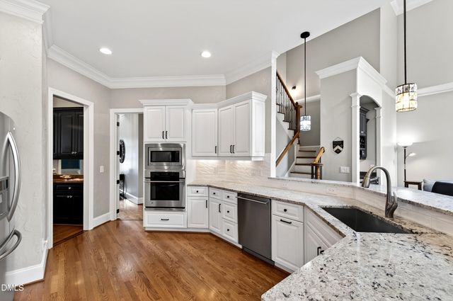 923 Dominion Hill Drive, Cary, NC 27519