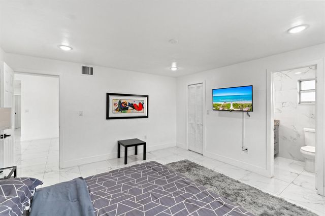 12805 NW 6th Avenue, North Miami, FL 33168