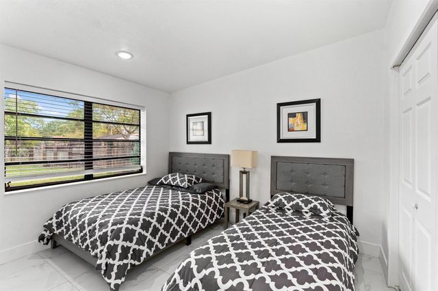 12805 NW 6th Avenue, North Miami, FL 33168