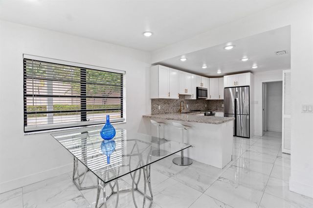 12805 NW 6th Avenue, North Miami, FL 33168