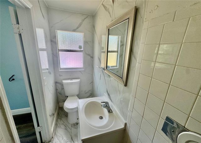 2006 SARAZEN DRIVE, Orlando, FL 32808