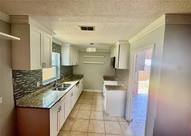 2006 SARAZEN DRIVE, Orlando, FL 32808