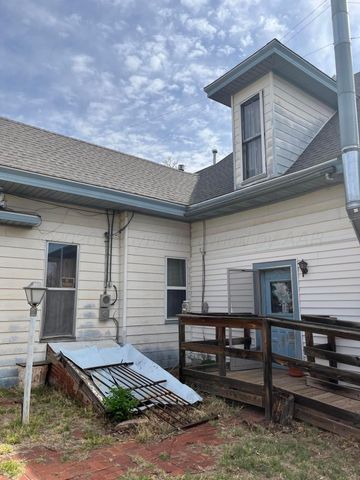 510 NW Avenue D, Childress, TX 79201