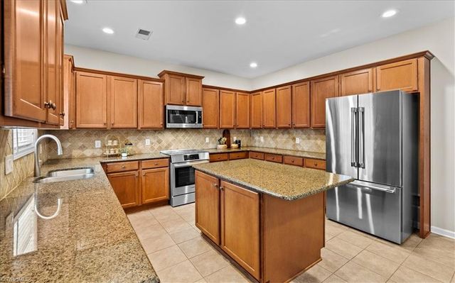 3812 Durness Way, Greensboro, NC 27455