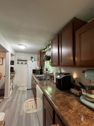 720 Highland Street, Cabool, MO 65689