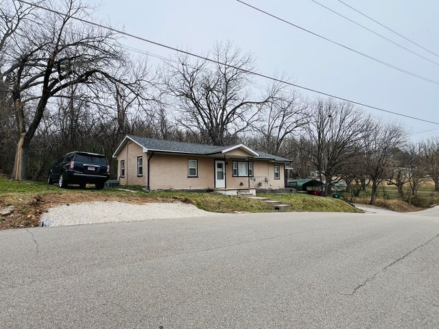 720 Highland Street, Cabool, MO 65689