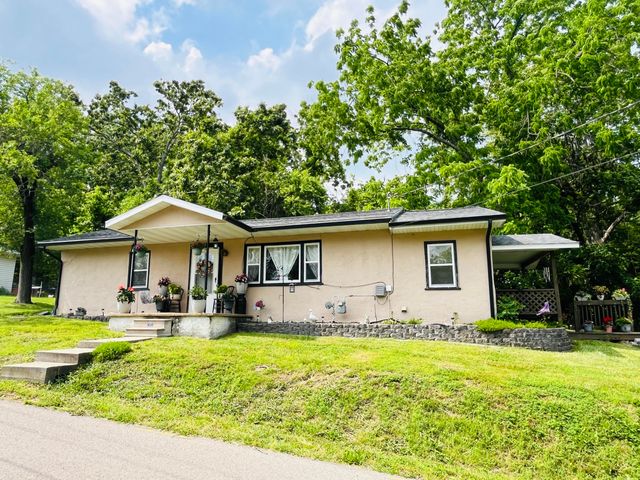 720 Highland Street, Cabool, MO 65689
