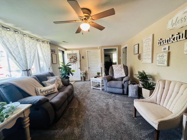 720 Highland Street, Cabool, MO 65689