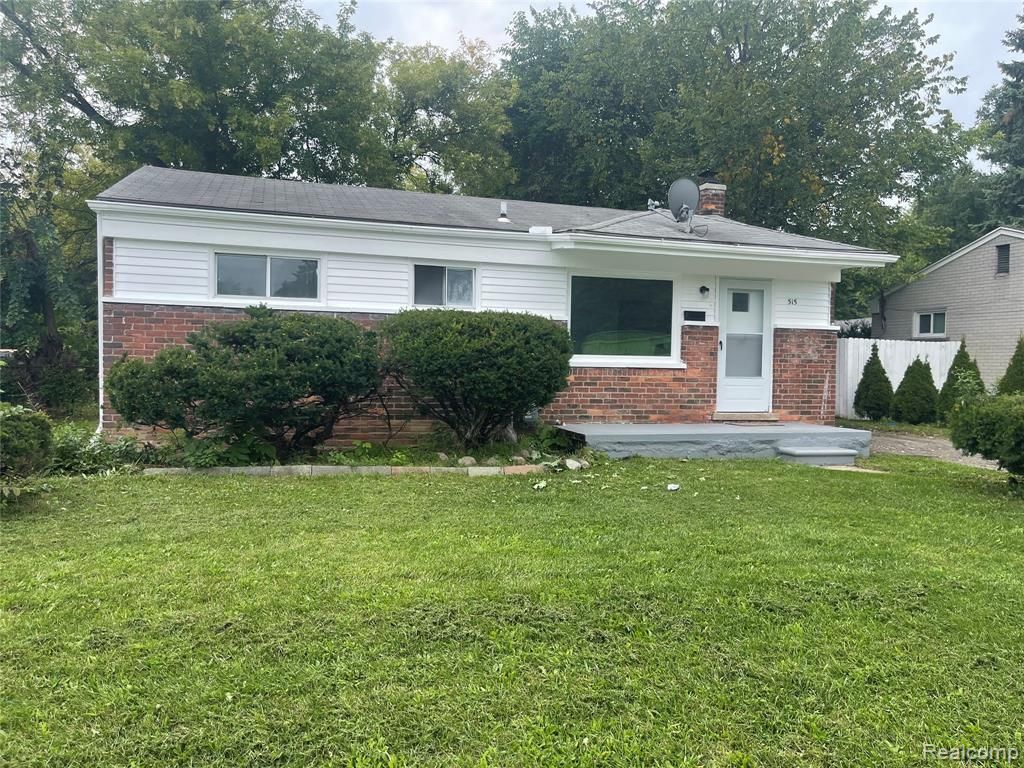 515 Martin Luther King Jr Boulevard, Pontiac, MI 48342