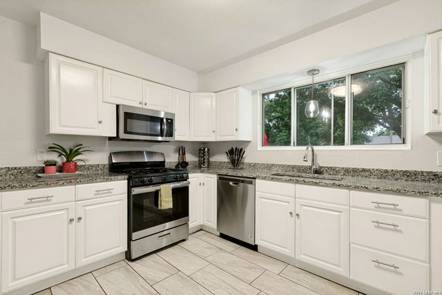 346 Shannon Lee, San Antonio, TX 78216