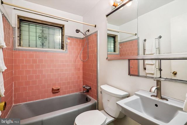 9507 ADELPHI RD, Silver Spring, MD 20903