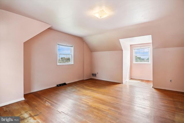 9507 ADELPHI RD, Silver Spring, MD 20903