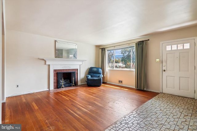 9507 ADELPHI RD, Silver Spring, MD 20903