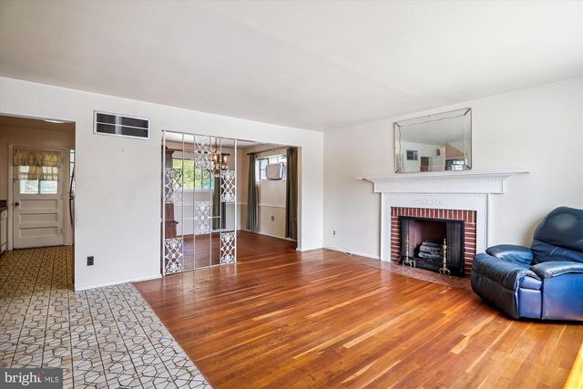 9507 ADELPHI RD, Silver Spring, MD 20903