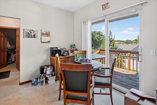 5150 Crescent Oaks Drive, Madison, WI 53704