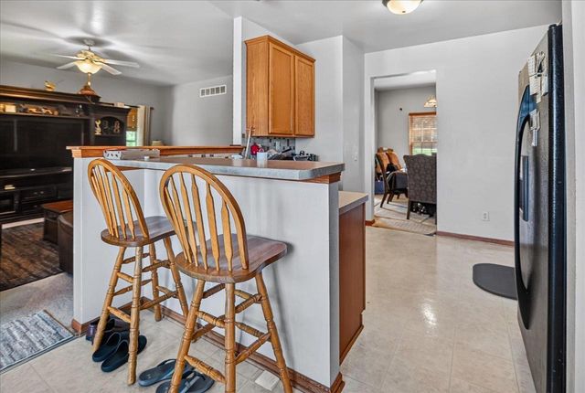 5150 Crescent Oaks Drive, Madison, WI 53704