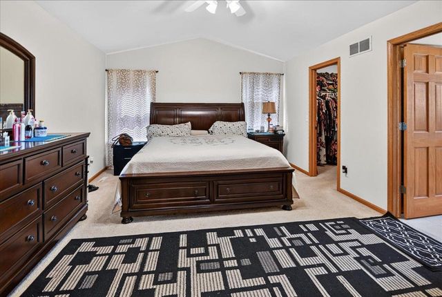 5150 Crescent Oaks Drive, Madison, WI 53704
