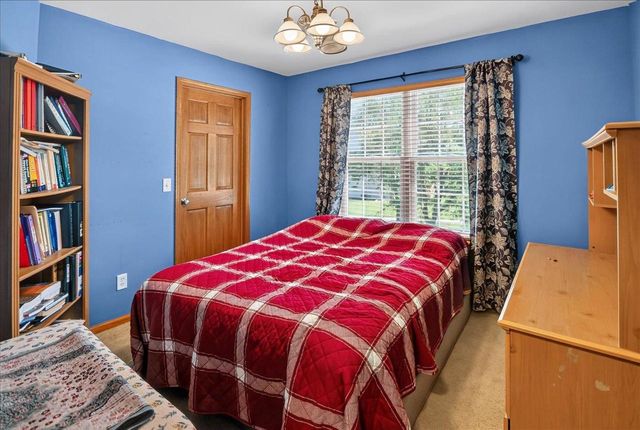 5150 Crescent Oaks Drive, Madison, WI 53704