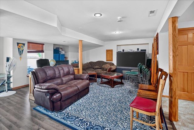 5150 Crescent Oaks Drive, Madison, WI 53704