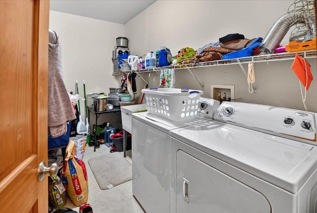 5150 Crescent Oaks Drive, Madison, WI 53704