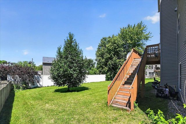 5150 Crescent Oaks Drive, Madison, WI 53704
