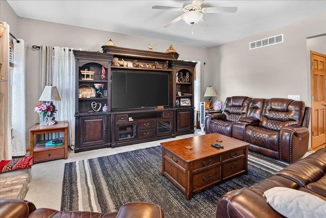 5150 Crescent Oaks Drive, Madison, WI 53704