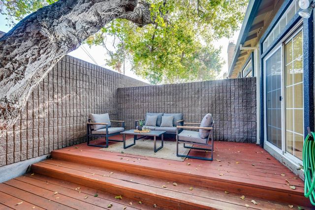 827 Creekside Place, Santa Clara, CA 95051