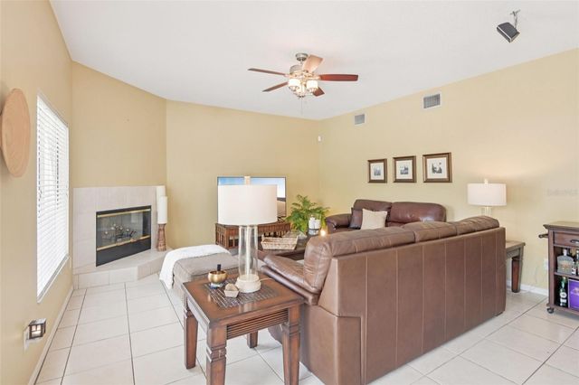 4021 FISHERMANS COVE COURT, Lutz, FL 33558