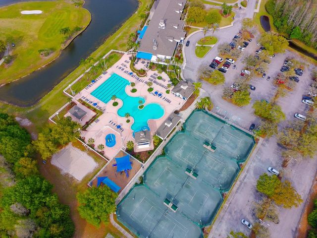 4021 FISHERMANS COVE COURT, Lutz, FL 33558