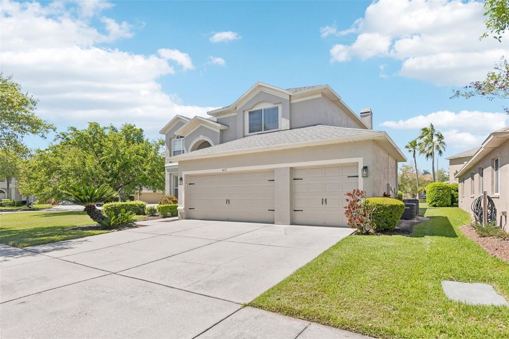 Image 5 of property listing at 4021 FISHERMANS COVE COURT, Lutz, FL 33558