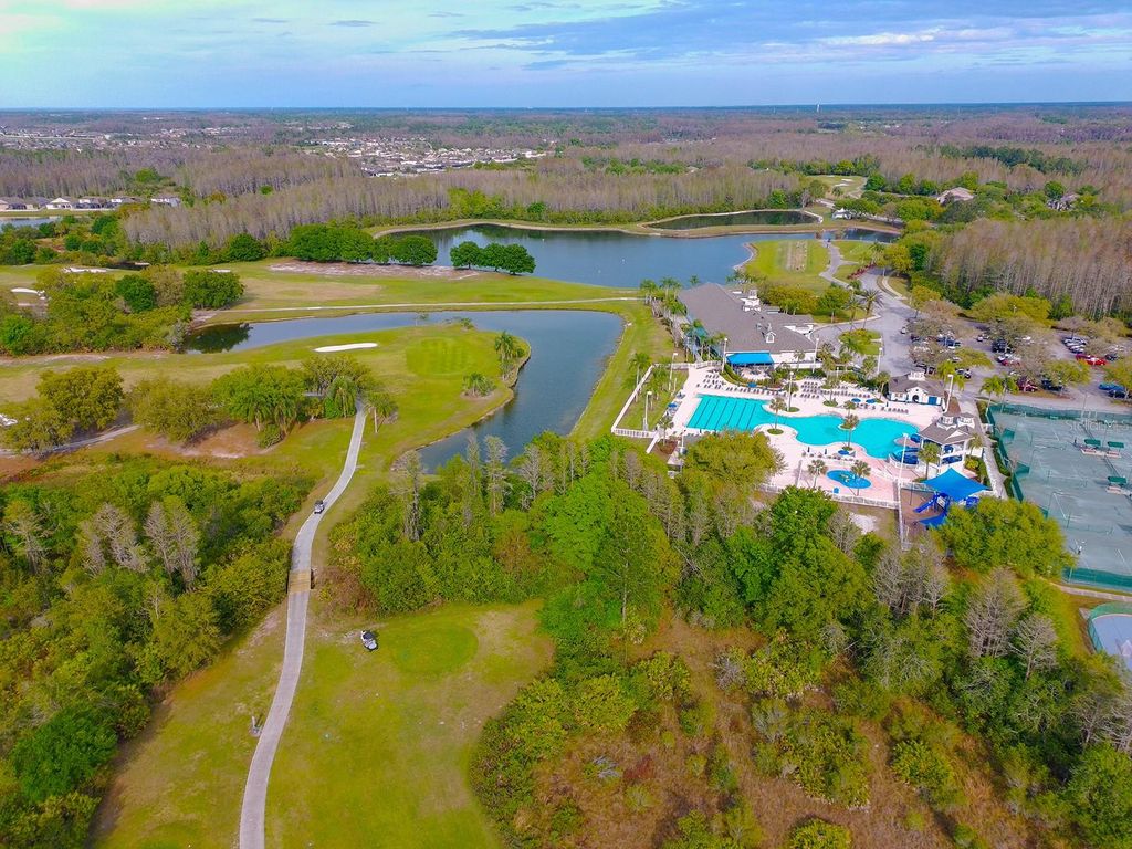 Image 53 of property listing at 4021 FISHERMANS COVE COURT, Lutz, FL 33558