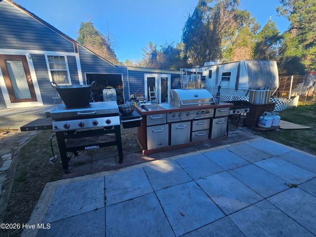 1208 Zack Street SE, Bolivia, NC 28422