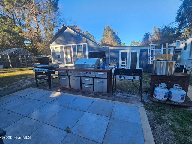 1208 Zack Street SE, Bolivia, NC 28422